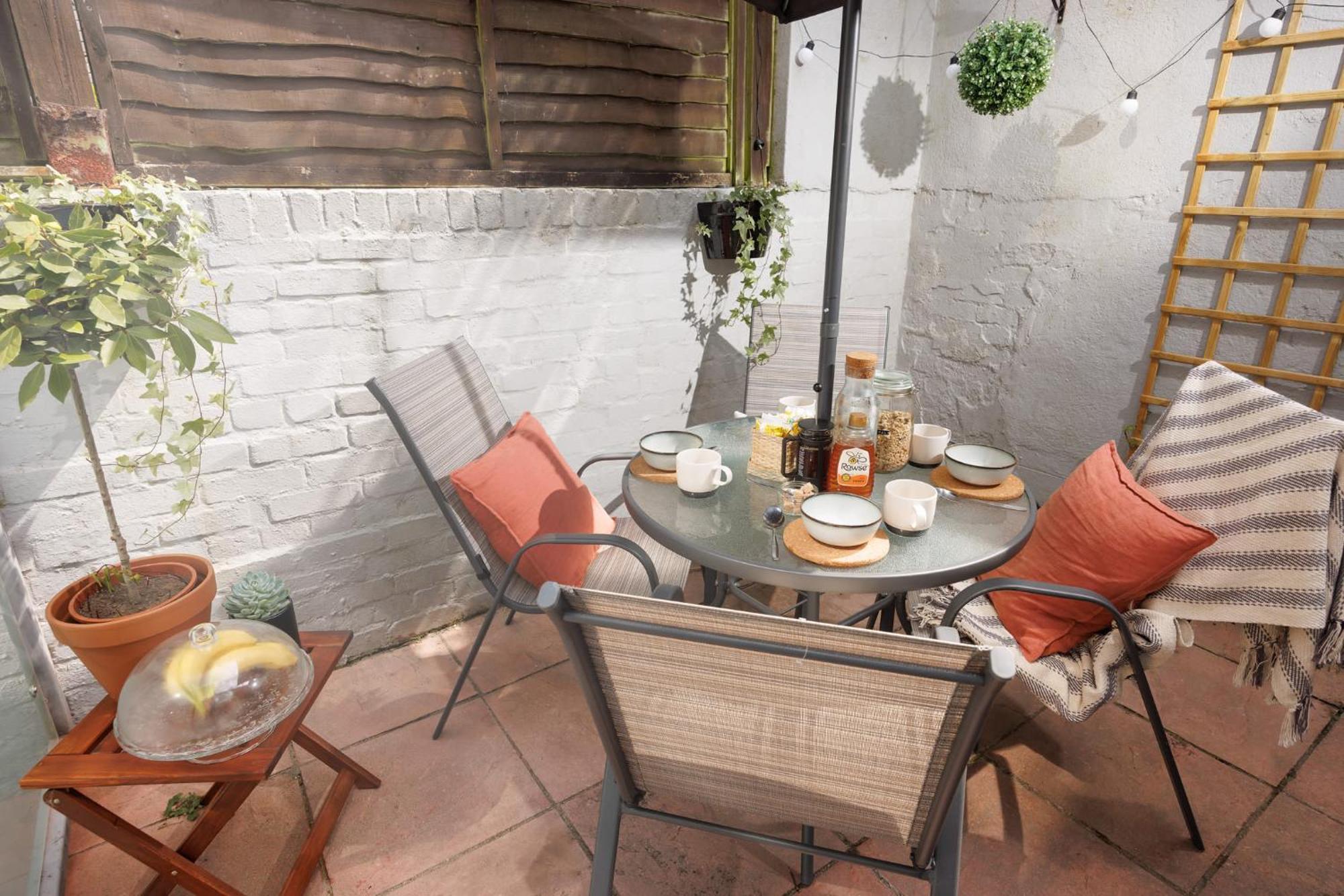 New Luxury For 2024 - Central Plymouth House - Sleeps 10 - Access To Plymouth Town - Close To The Barbican - Pets Welcome - Parking Available - By Luxe Living By Sophia Εξωτερικό φωτογραφία