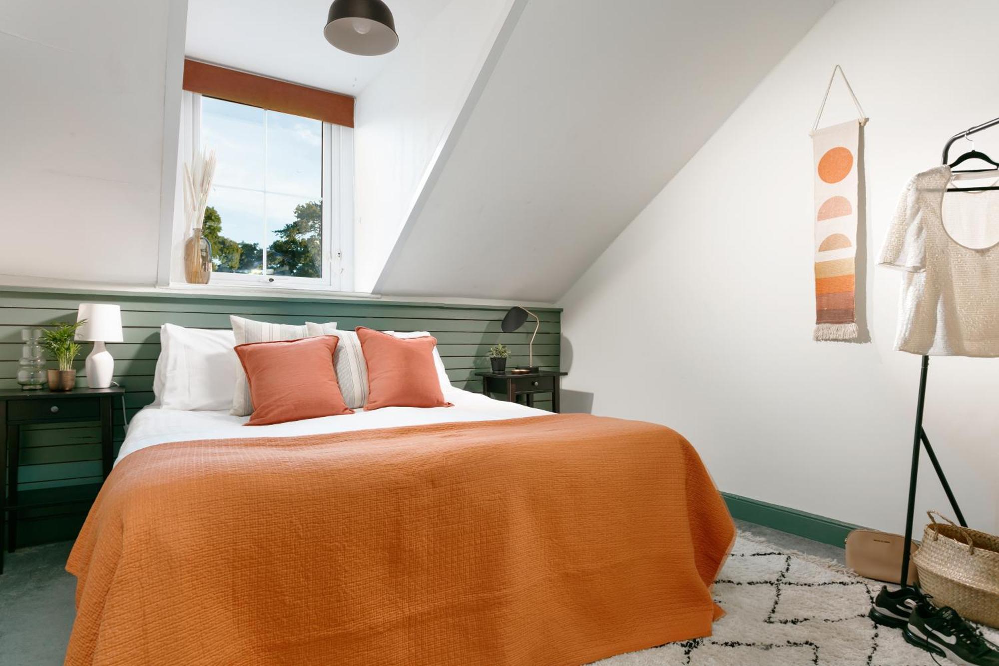 New Luxury For 2024 - Central Plymouth House - Sleeps 10 - Access To Plymouth Town - Close To The Barbican - Pets Welcome - Parking Available - By Luxe Living By Sophia Εξωτερικό φωτογραφία